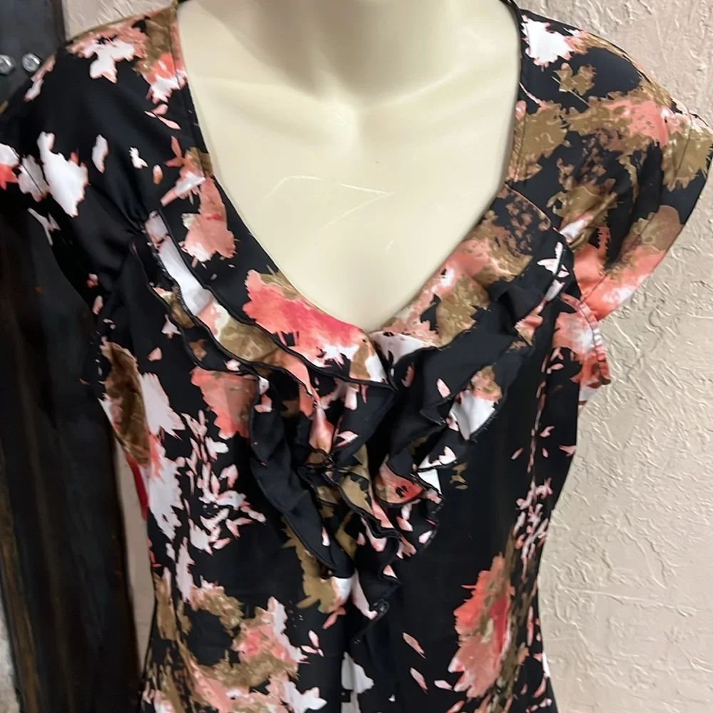 Worthington Black and Pink Ruffled Tie Front Cap Sleeve Blouse - Picture 2 of 5